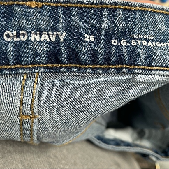 Old Navy OG Straight Jean Shorts in Size 26 - Picture 6 of 6